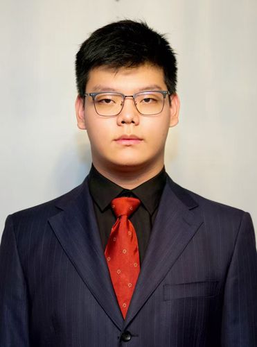 Wenda Dong，Headquarter Activity Manager（总部，往前放）_副本.jpg