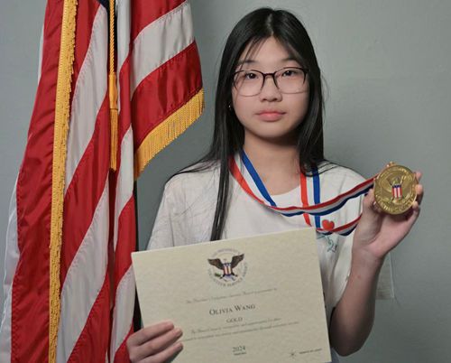 Olivia Wang，Glen Cove NY Branch President_副本.jpg
